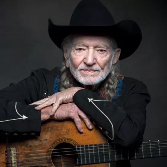 Willie Nelson cumple 87