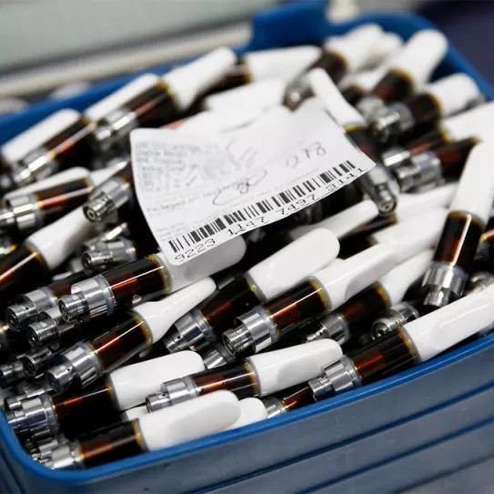 Massachusetts no sabe qué hacer con 600.000 cartuchos de vapeo cannábico que confiscó