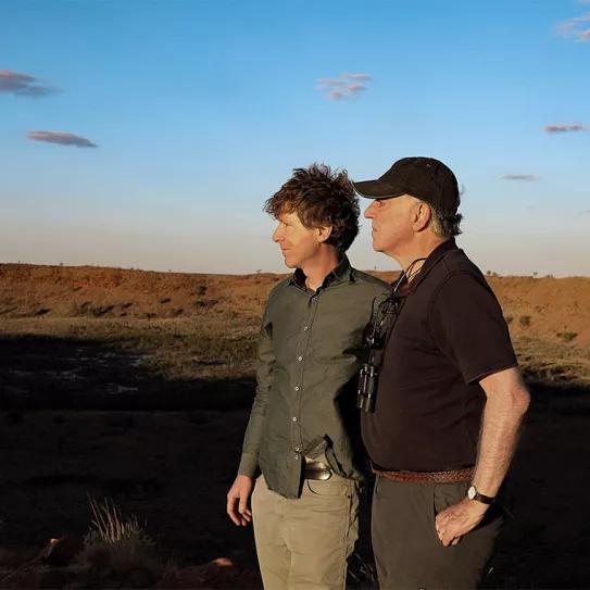 Fireball. Visitantes de mundos oscuros