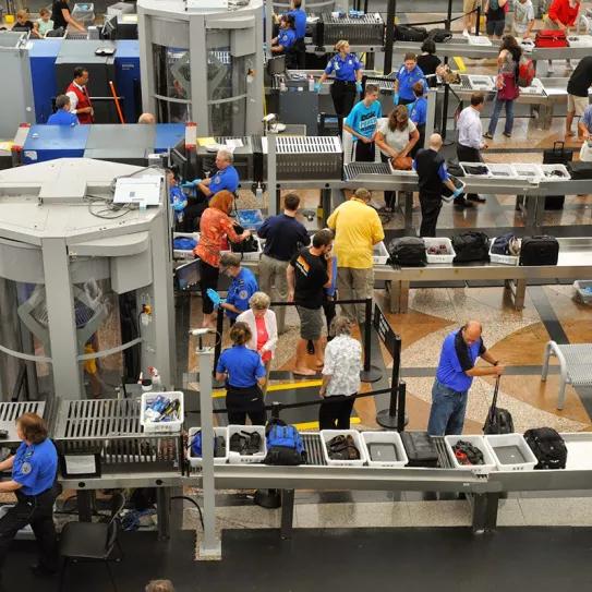 Los aeropuertos de Nueva York dejan de incautar el cannabis