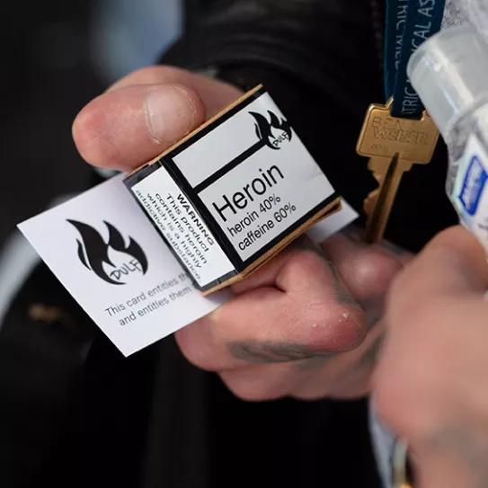 Una asociación canadiense reparte drogas gratis para acabar con las sobredosis 