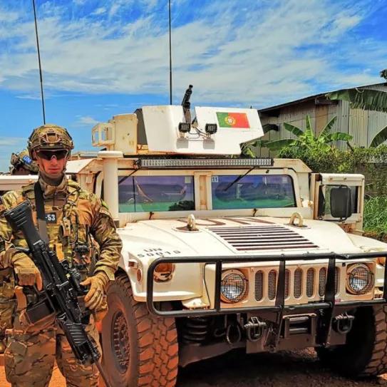 Portugal lanza 100 órdenes de captura contra militares y policías por tráfico de drogas, oro y diamantes