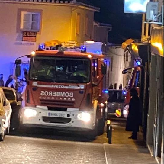 Una explosión durante una extracción casera envía a un joven granadino a la UCI