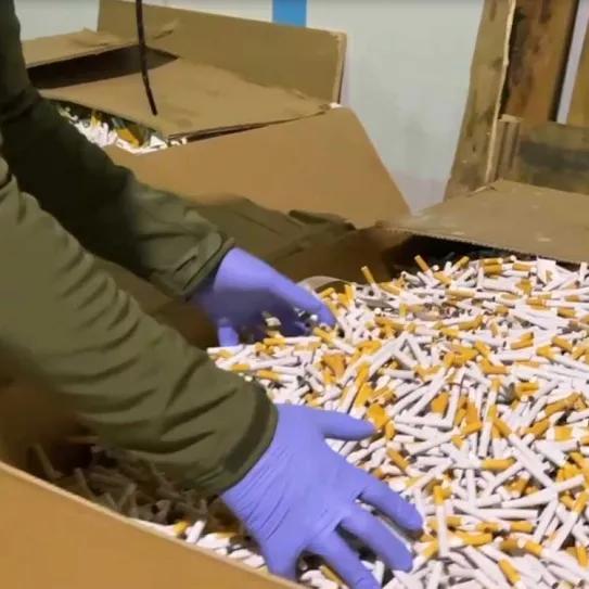 Desmantelan una organización dedicada a fabricar y vender tabaco ilegal