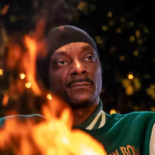 Snoop Dogg revela el secreto de su anuncio sobre dejar de fumar
