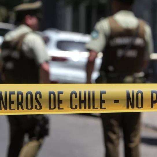 Cannabis y cocaína en el techo de una comisaría de Chile