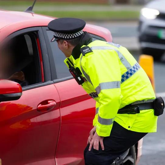 Jefes policiales británicos consideran que olor a cannabis es una señal de delito