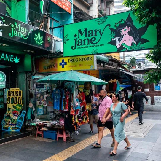 Turismo cannábico resiste en Tailandia pese a nuevos controles