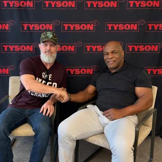 Tyson apoya acceso al cannabis medicinal para veteranos