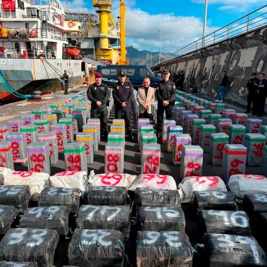 El  buque fue interceptado con el mayor alijo de cocaína de la historia, entre 30 y 45 toneladas.