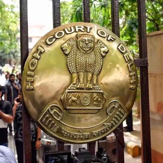 El Tribunal Superior de Delhi (Delhi High Court) we encuentra ubicado en Sher Shah Road, Nueva Delhi.