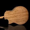Una constructora de guitarras canadiense lanza una guitarra hecha con cáñamo