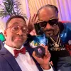 Steve Urkel está de vuelta para vender marihuana
