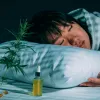 Las fundas de almohadas recubiertas con CBD mejoran la calidad del sueño