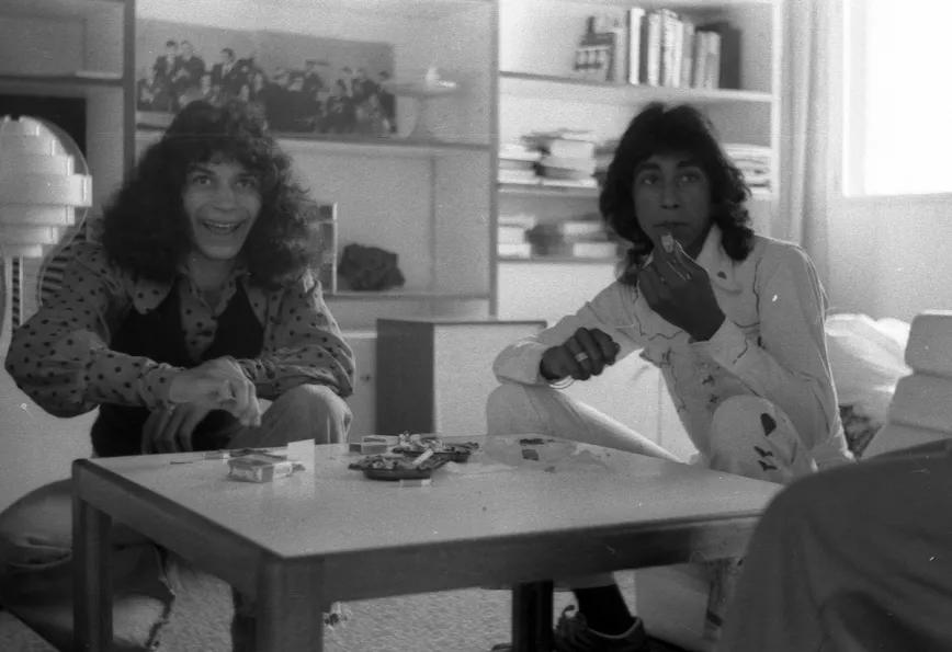 Raimundo y Rafael Amador al lío en casa de Ricardo Pachón, 1976