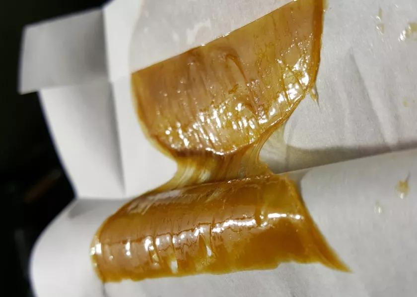 Rosin Tech: Uno de las extracciones más sencillas que se han puesto de moda: presión y calor.