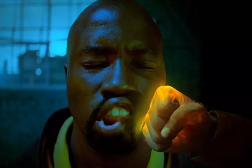 Blackwater: Si lo que quieres es ser productivo NO pruebes esta planta. La Blackwater está pensada para que acabes en el sofá todo el día. Un buen momento para engancharse las 13 horas que dura Luke Cage.