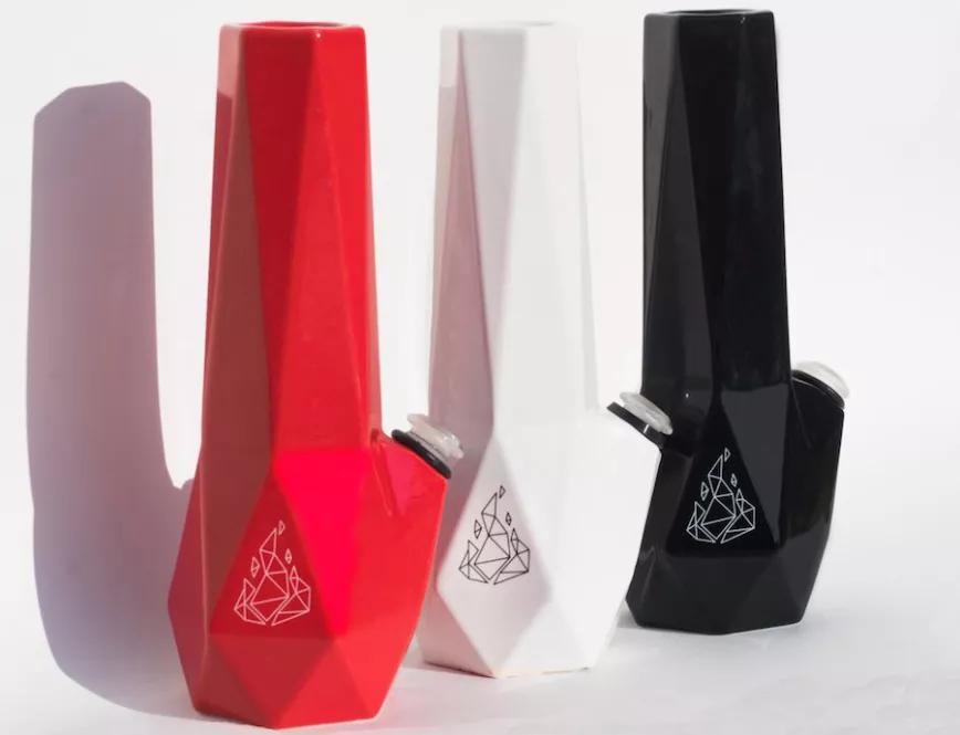 Bong Hexagonal: un bong de lujo (en todos los sentidos) con motivos hexagonales.