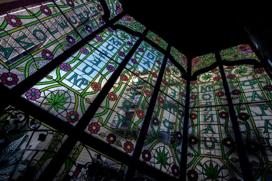 Ventanales del Palacio Mornau