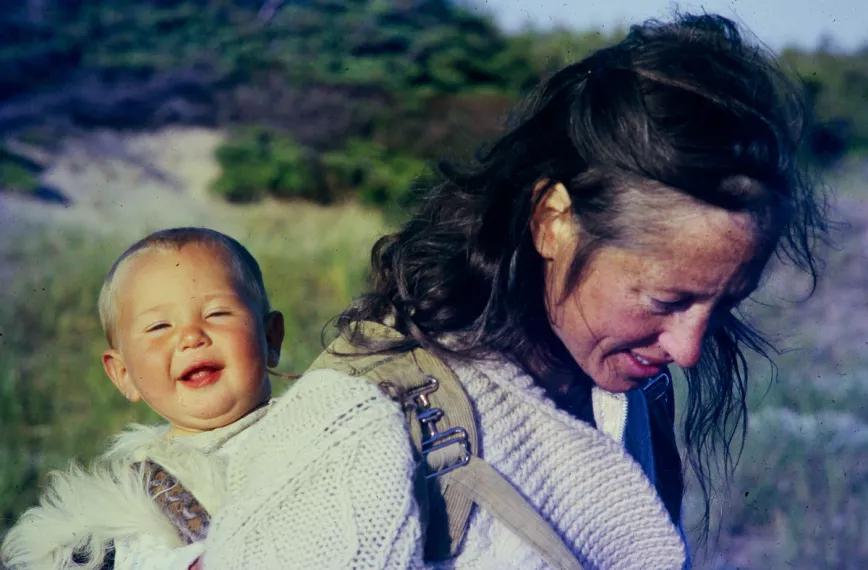 Fotografía de Michka y su hijo. 
