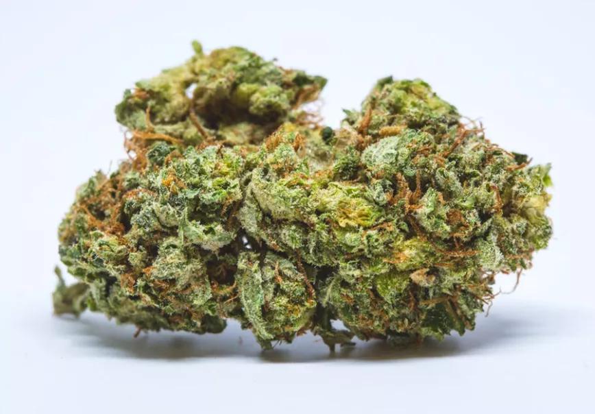 DEATH STAR: Esta variedad son de las que te conducen al sueño. Ya sea una sesión para meditar o para irte a la cama, Death Star es ideal.