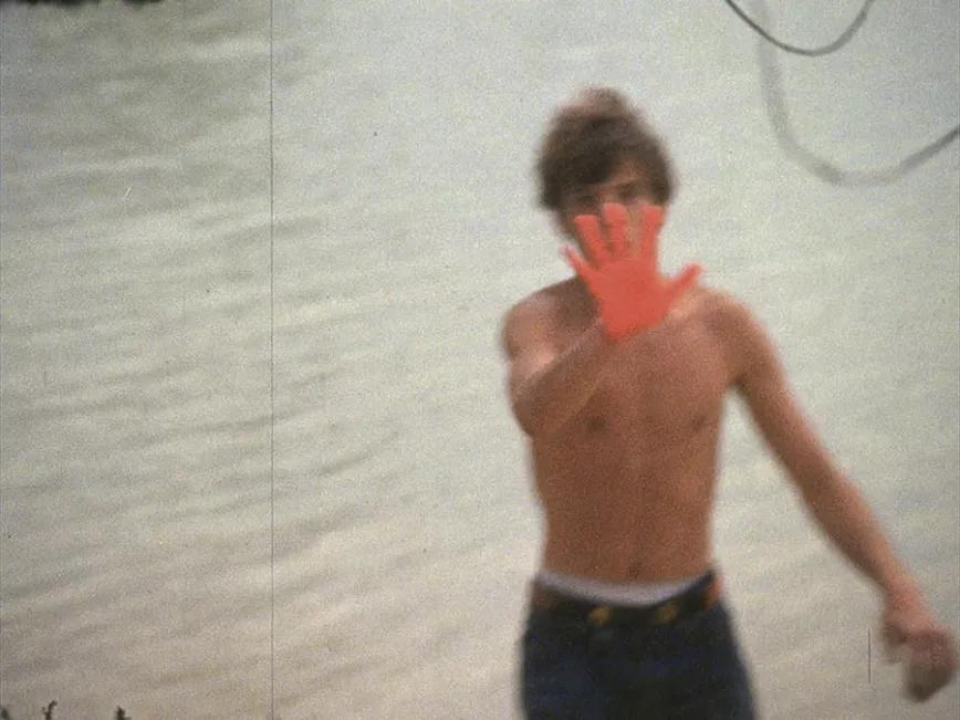 Fotogramas sacados del documental Magic Trip (2010