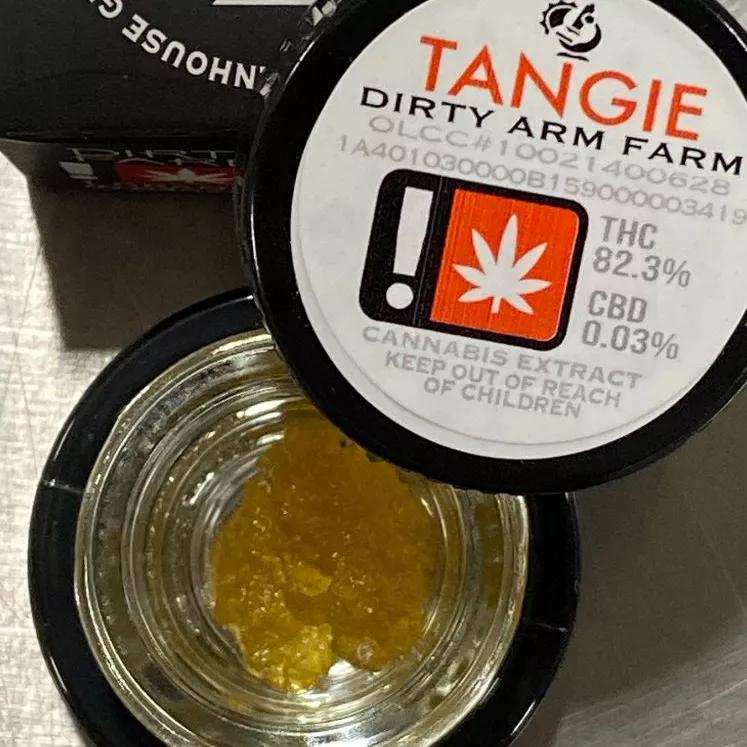 Tangie Live Resine de Dirty Arm Farm:  Se vende en Oregón y se trata de una resina con una reputación excelente que siempre queda bastante bien situada en los diferentes eventos cannábicos en donde se presenta. Un valor seguro.