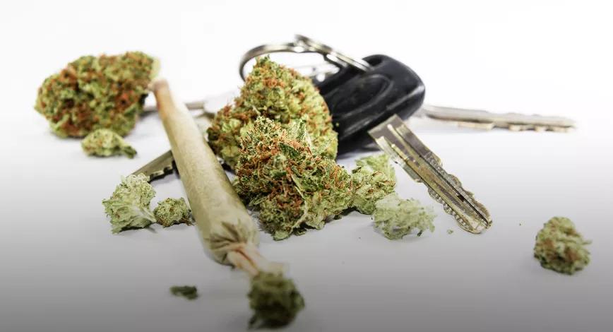 Las leyes de marihuana recreativa aumentan los accidentes de tráfico, dice un estudio