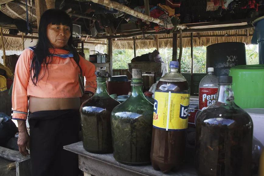 Una raomis ‘boticaria’ shipiba