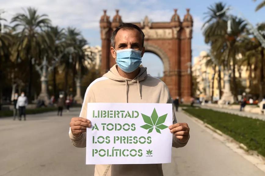 El activista cannábico Albert Tió y otras dos personas del club AIRAM entrarán en prisión la próxima semana. Han sido condenados a cinco años de cárcel en un proceso que criminaliza las asociaciones y el activismo cannábico. 