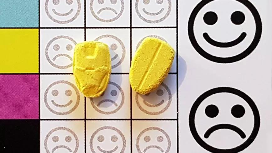 Nueva Zelanda convertirá el análisis de drogas en un servicio permanentemente legal 