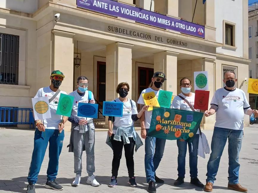 La policía interviene la asociación alicantina Alacannabis