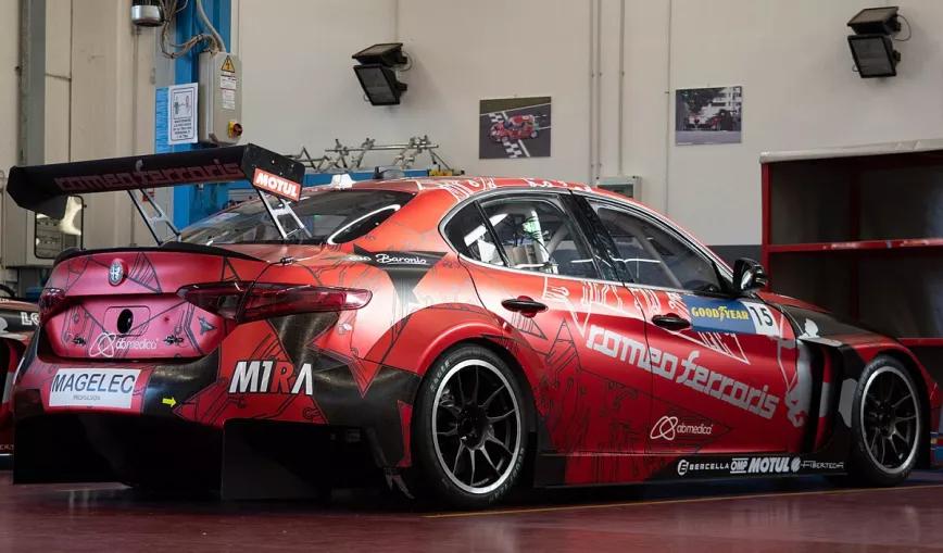 Fabrican un coche eléctrico de competición con carrocería de cáñamo 