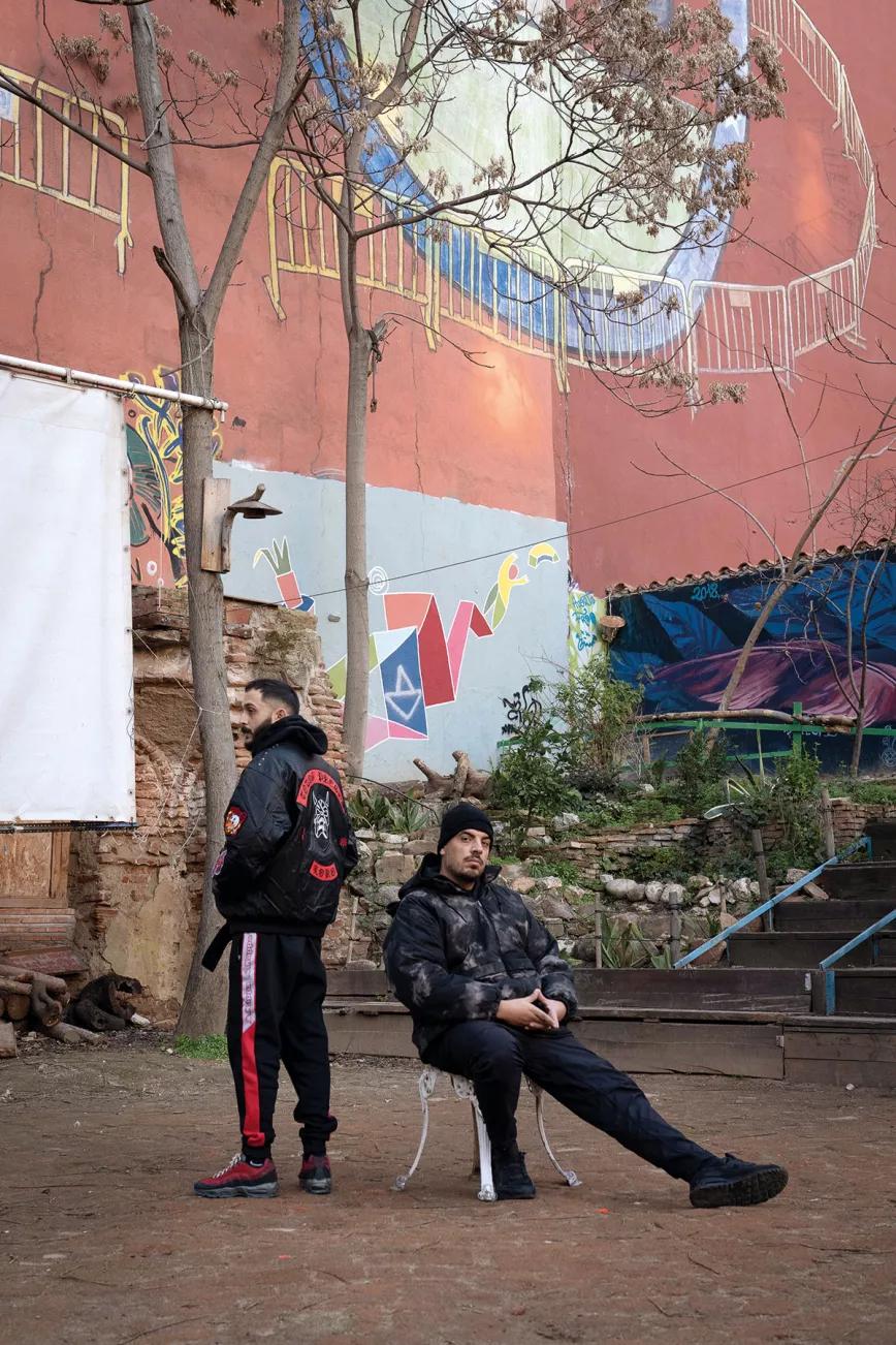 Diez años para construir un trono: Foyone y Sceno 