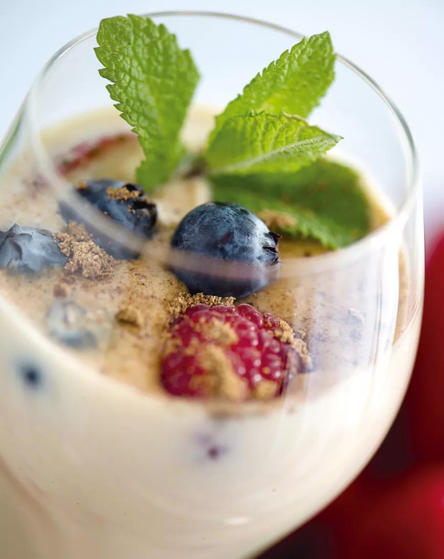 Rompope mexicano con frutos rojos y Critical Neville Haze 