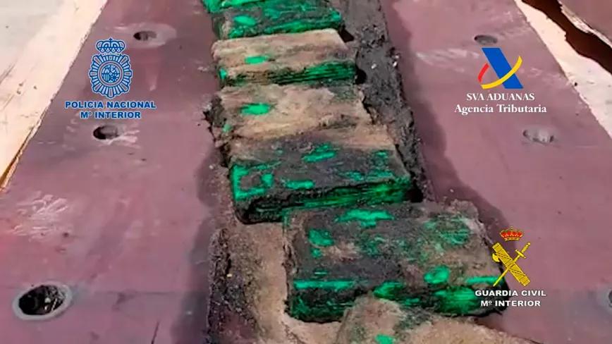 La policía descubre 66 kilos de cocaína ocultos en maquinaria industrial llegada desde Perú