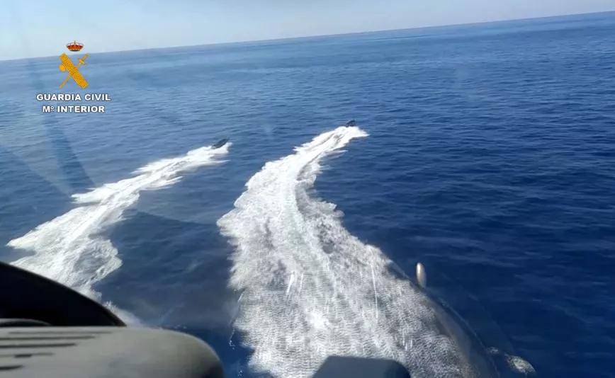 Una temeraria persecución en el Estrecho acaba con la incautación de 3,5 toneladas de hachís