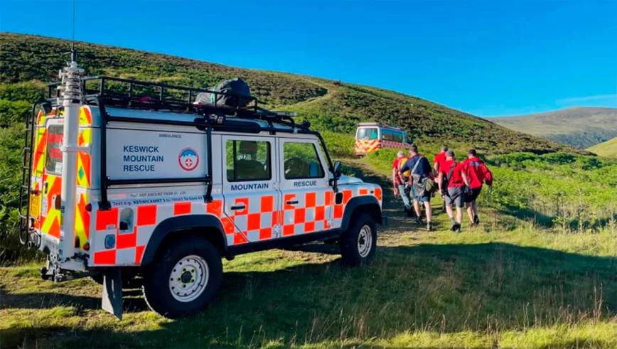 Rescatan a siete excursionistas colocados de setas en una montaña británica
