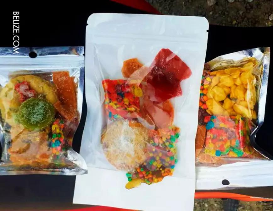 Hospitalizan a 25 niños de Belice que tomaron chuches de cannabis sin saberlo 