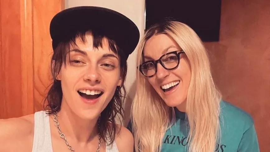 Kristen Stewart prepara una “comedia de chicas fumetas”