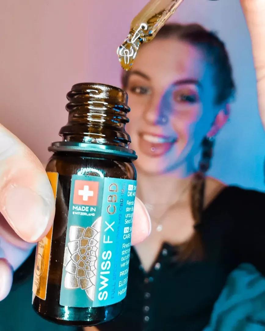 Swiss FX - De la planta a la gota de CBD