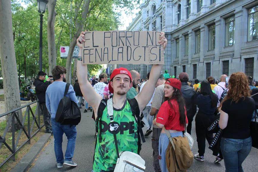 MMMM 2025 La llama no se apaga. Por Fidel Moreno