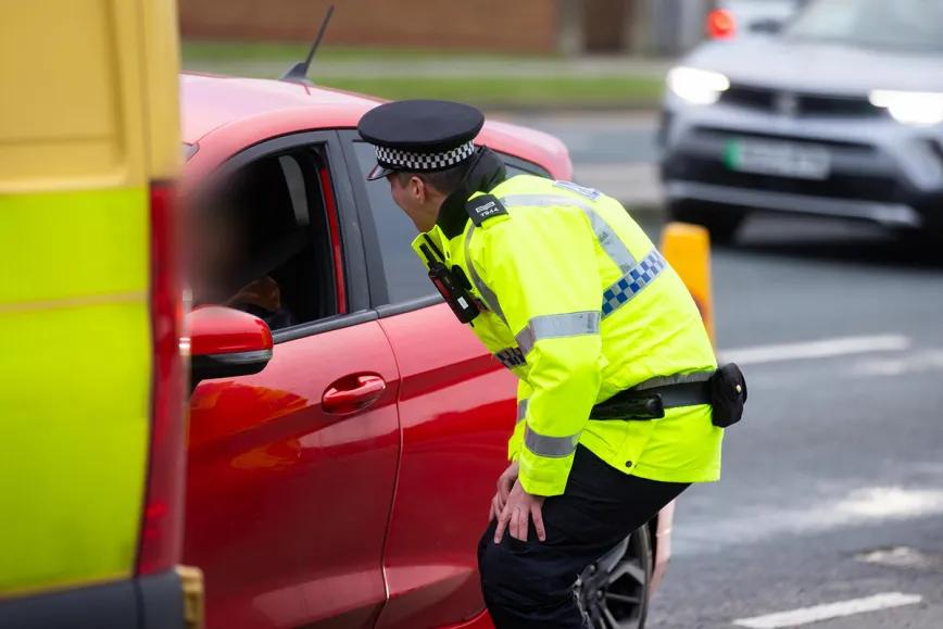 Jefes policiales británicos consideran que olor a cannabis es una señal de delito