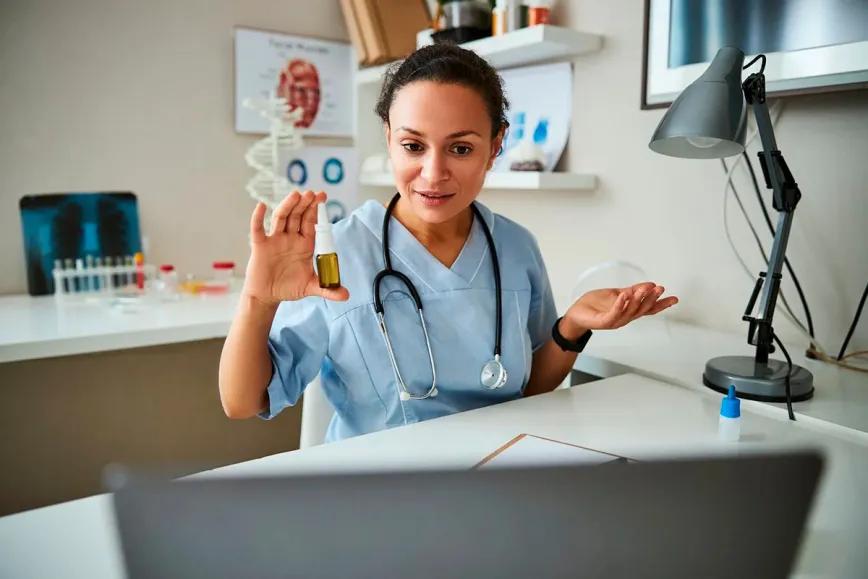 Avanza proyecto alemán que busca vetar cogollos recetados por telemedicina