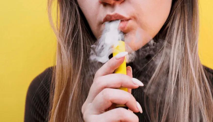 El vapeo supera al tabaco por primera vez en el Reino Unido