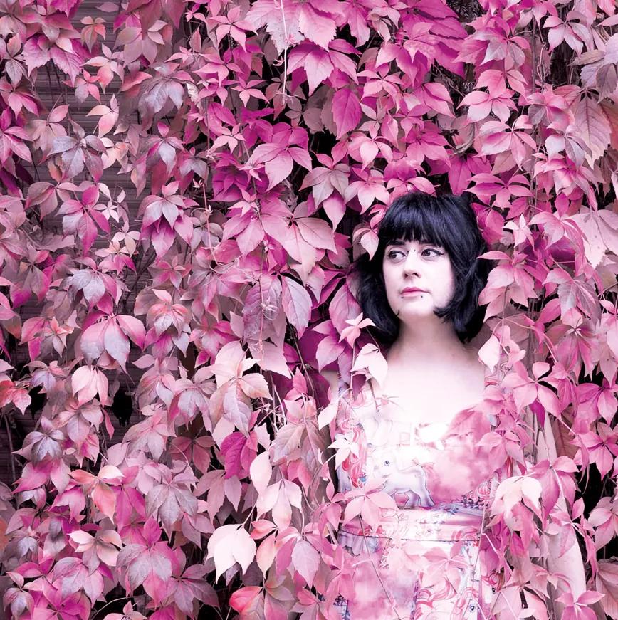  Edurne Herrán enredando en la enredadera.