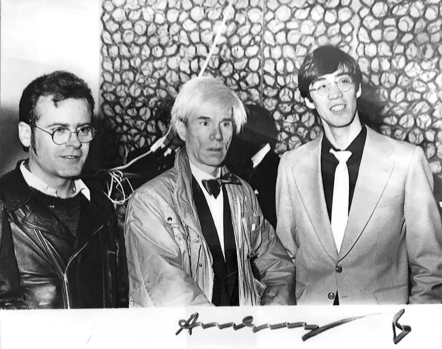 Quico Rivas junto a Andy Warhol en Madrid en 1983.