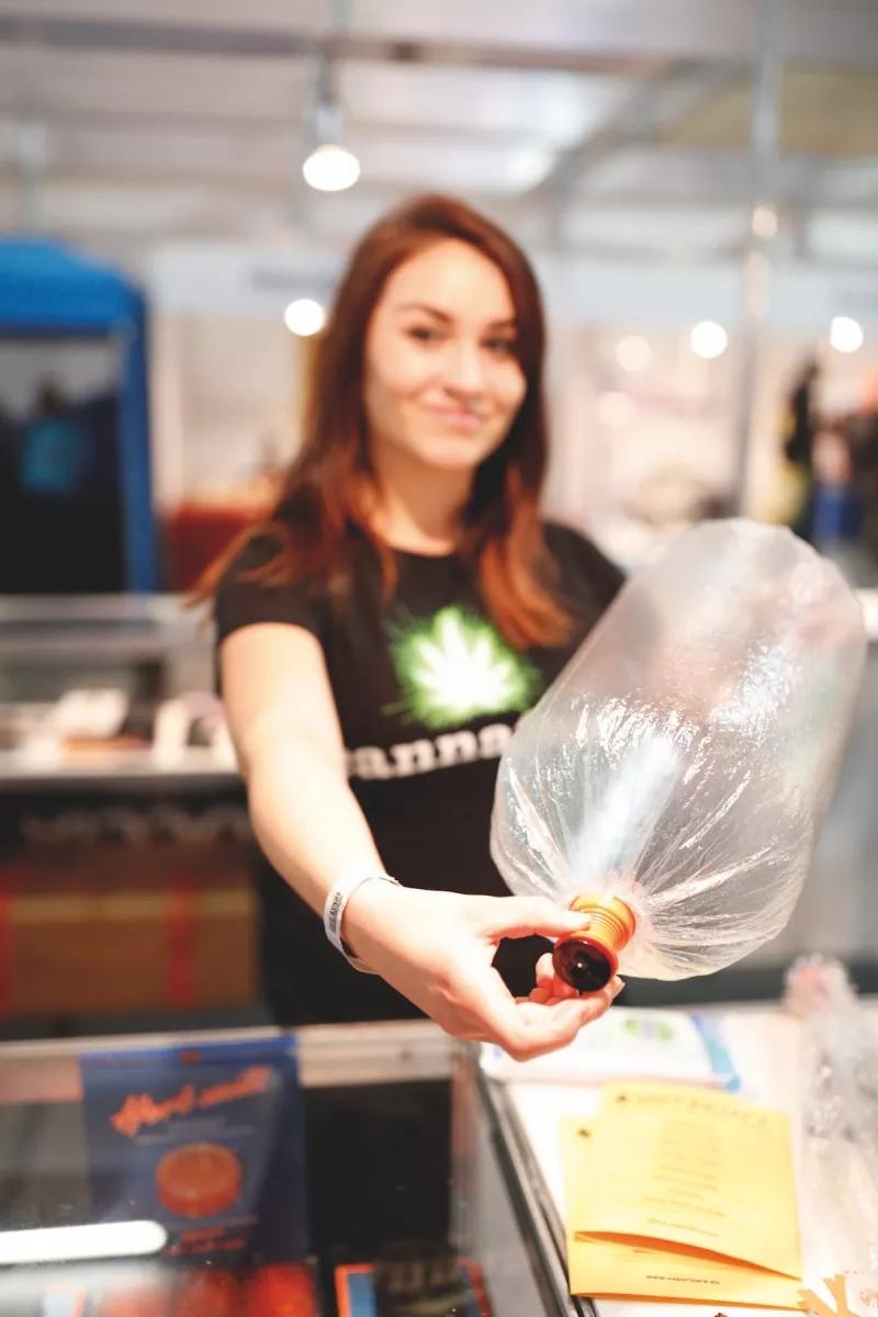 ¿Una pequeña calada del vapor del Este?