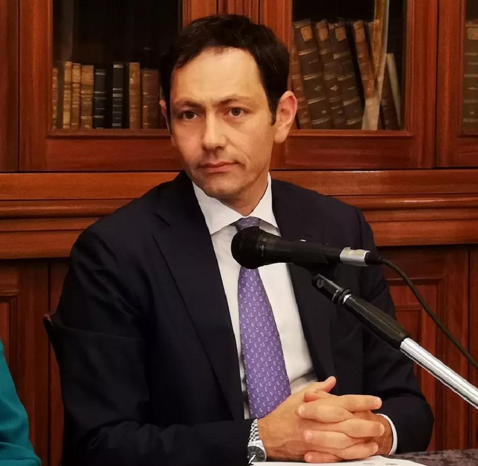 Ruggero Razza, asesor de Sanidad en Sicilia