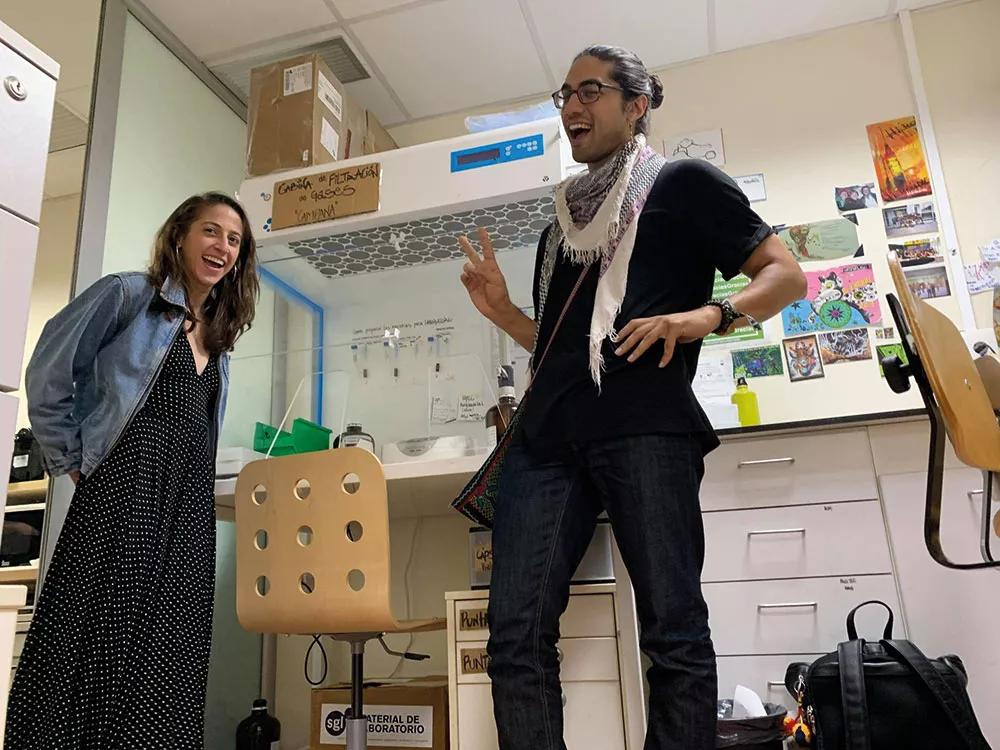 Con Ismael Alí en su visita a Energy Control en Barcelona, tras la World Ayahuasca Conference de Girona (2019).